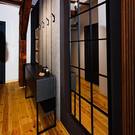 Regiment 1 Apartment *