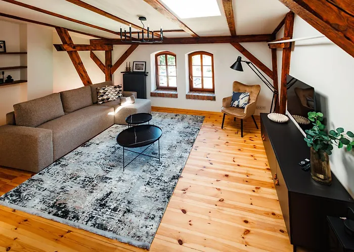 Regiment 1 * غنيزنو