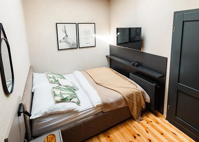 Regiment 1 غنيزنو